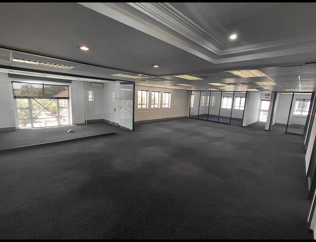 387M² OFFICE TO LET IN BRYANSTON